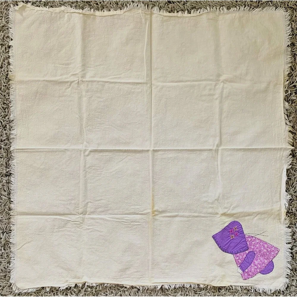 3 Flour Sack 1930's Cotton Tea Towels Sunbonnet Sue Embroidery & Appliqued 32